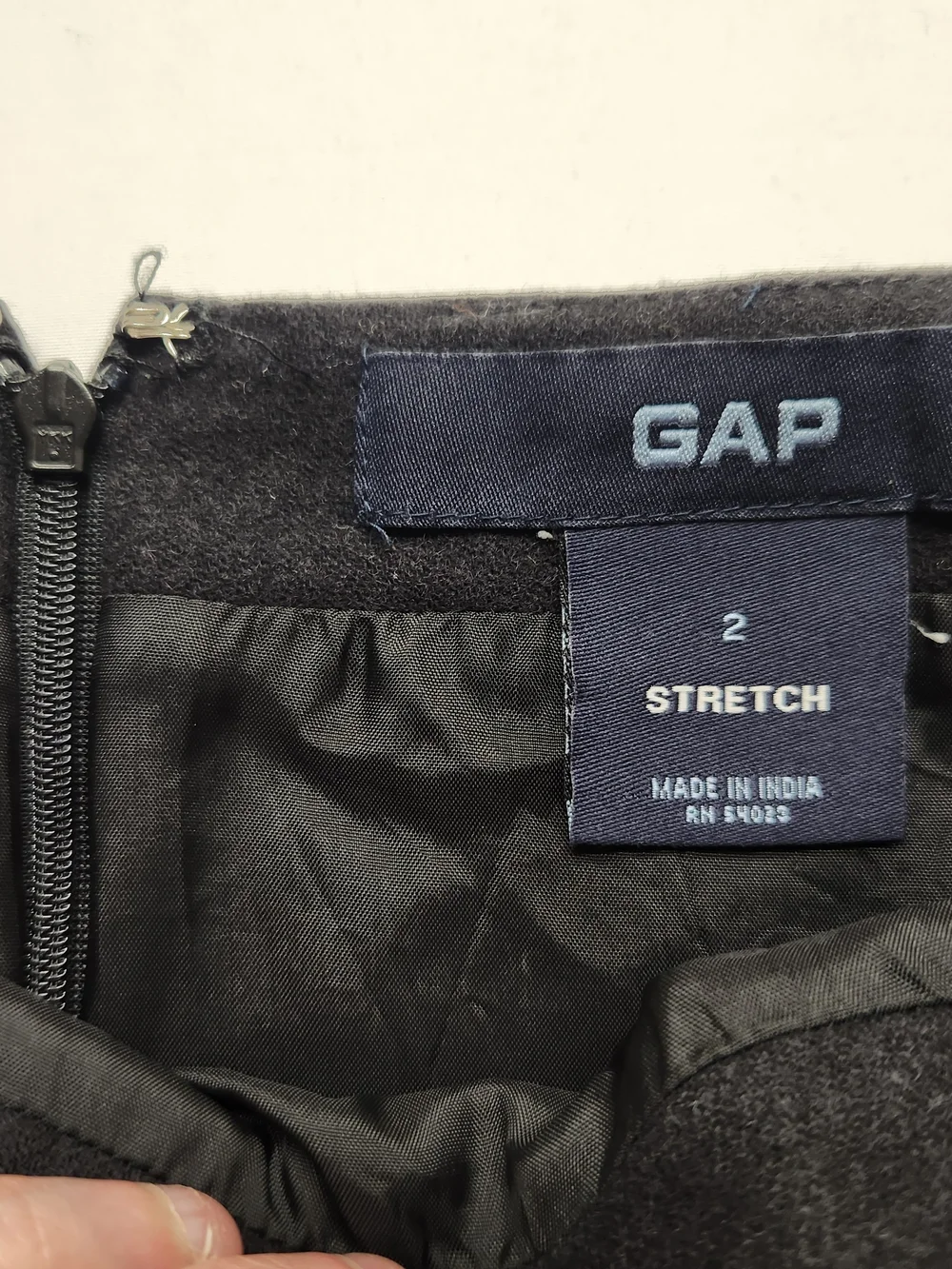 ⭐ Gap Wool Blend Maxi Skirt - Black Y2K Minimalist 90s Aesthetic - Sz 2 - Picture 3 of 7